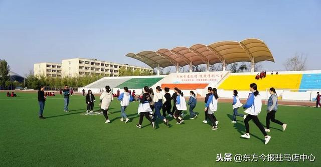 betway精装版苹果694班团支部接受团省委代表团考察