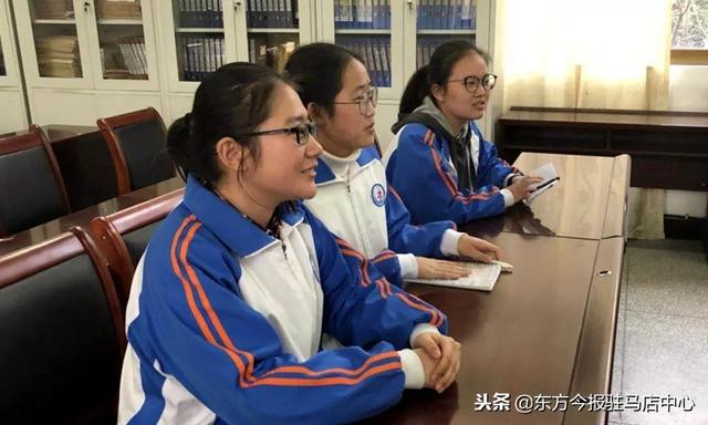 betway精装版苹果694班团支部接受团省委代表团考察